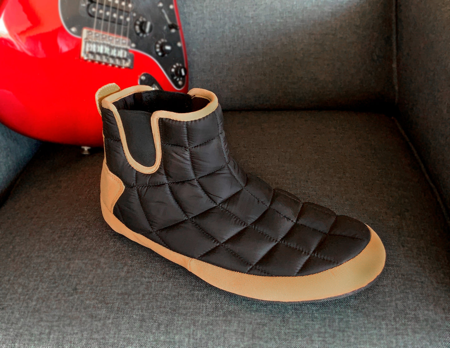 TORONTOES MENS BLACK & TAN